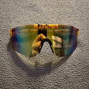 Buckle Multicolor Sport Sunglasses